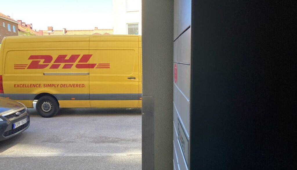 DHL